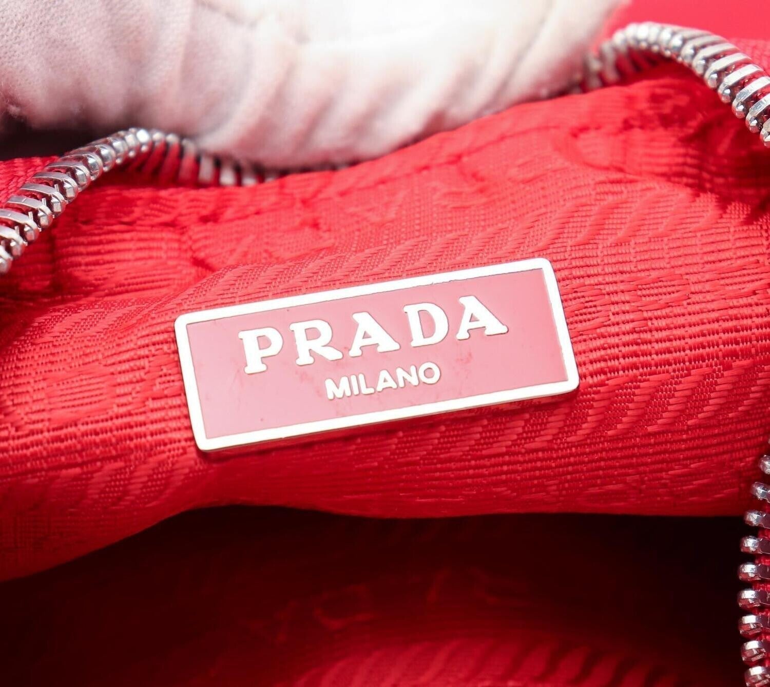 PRADA1.7_b073643b-6b24-4a35-940d-4939f16a73df