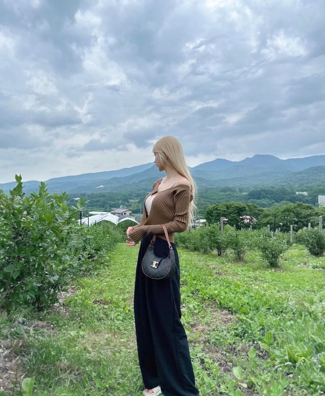 celine-ava-triomphe-bag-in-triomphe-canvas-and-calfskin-tan-114492BZJ-04LU-authentic-blankroom-hanoi-vietnam_3_a90e161c-f325-4467-a565-aa6c4b2f9fba