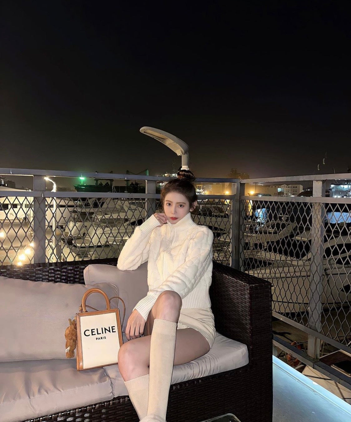 celine-mini-vertical-cabas-in-natural-tan-193302BNZ-02NT-authentic-blankroom-hanoi-vietnam_5