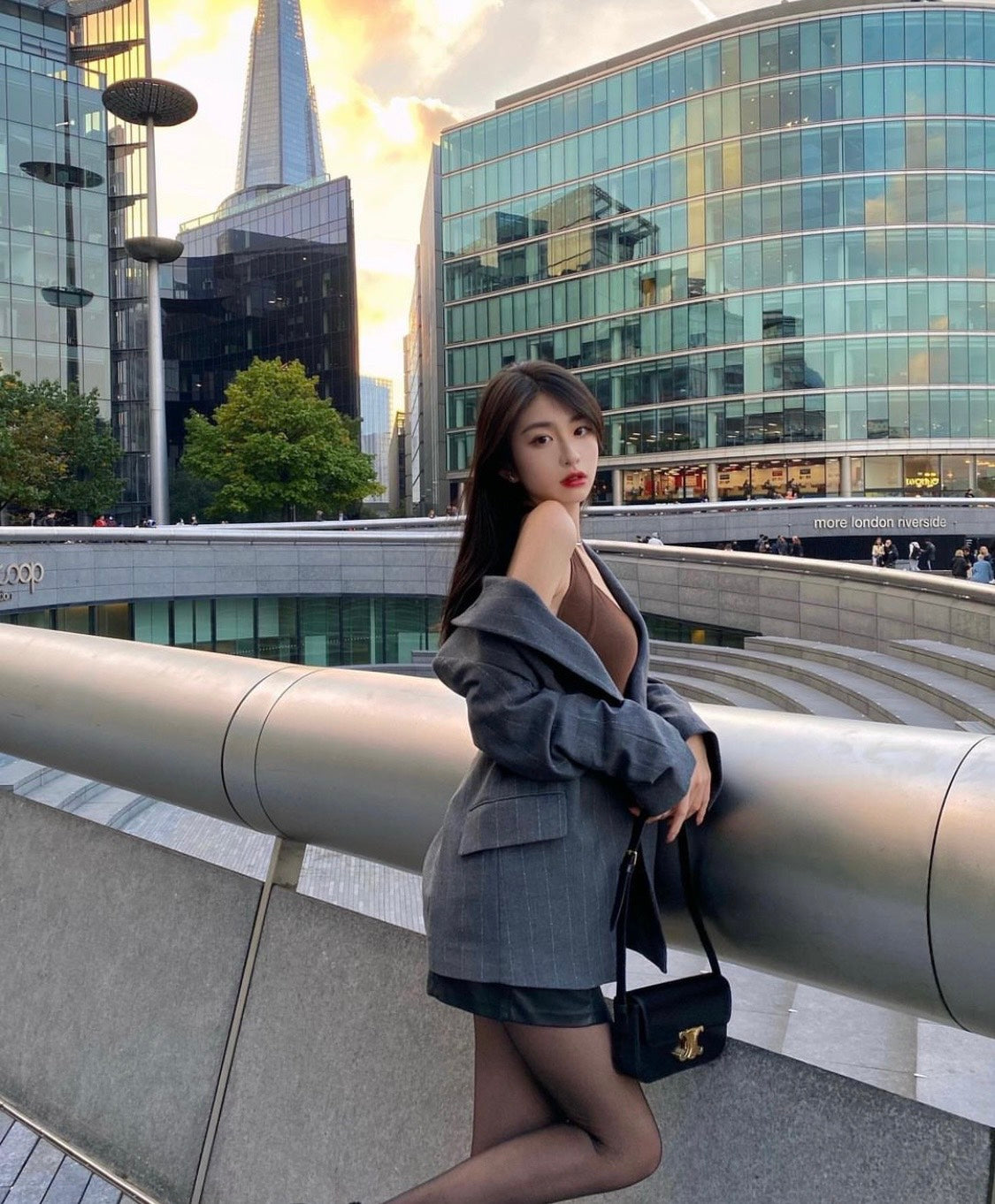 celine-shoulder-bag-claude-in-shiny-calfskin-black-194143BF4-38NO-authentic-blankroom-hanoi-vietnam_8
