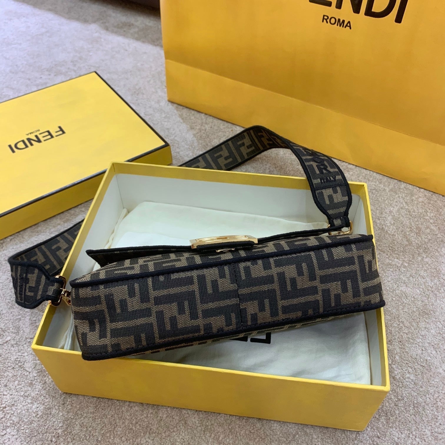 fendi2.8